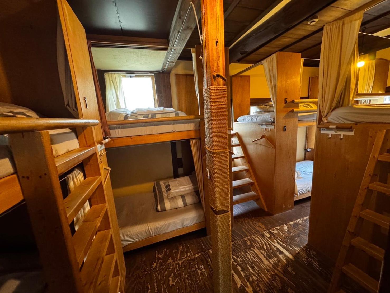 Roku Hostel Hiroszima Zewnętrze zdjęcie