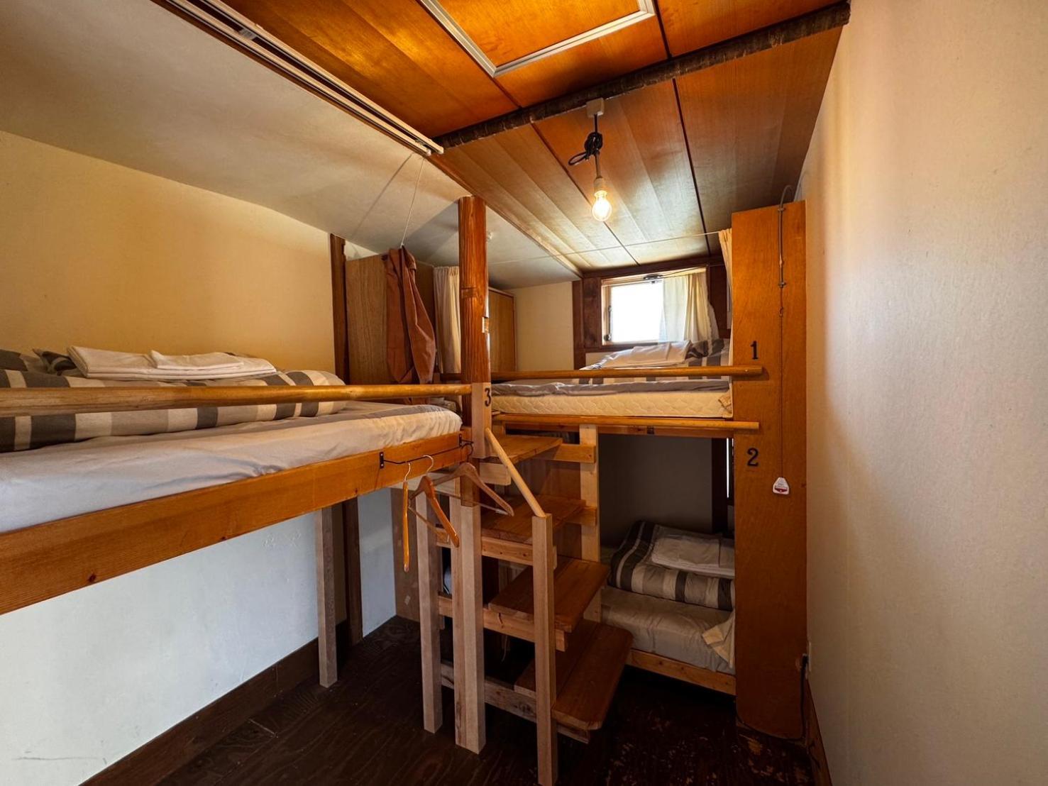 Roku Hostel Hiroszima Zewnętrze zdjęcie