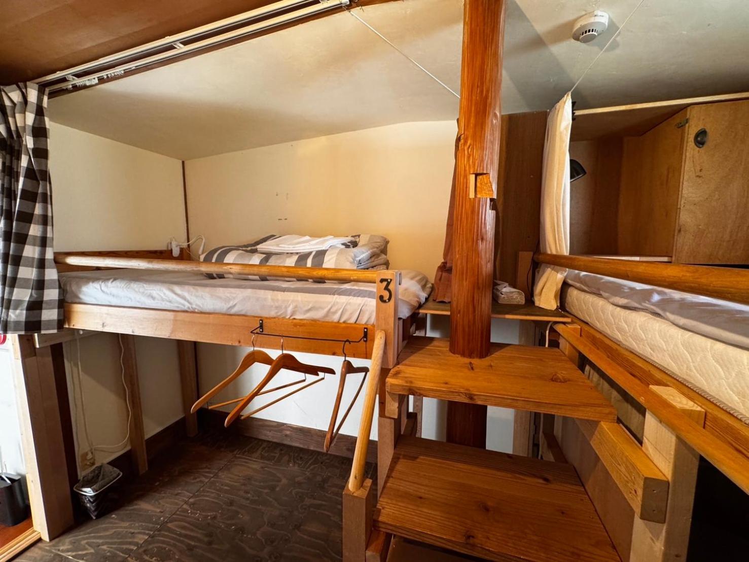 Roku Hostel Hiroszima Zewnętrze zdjęcie